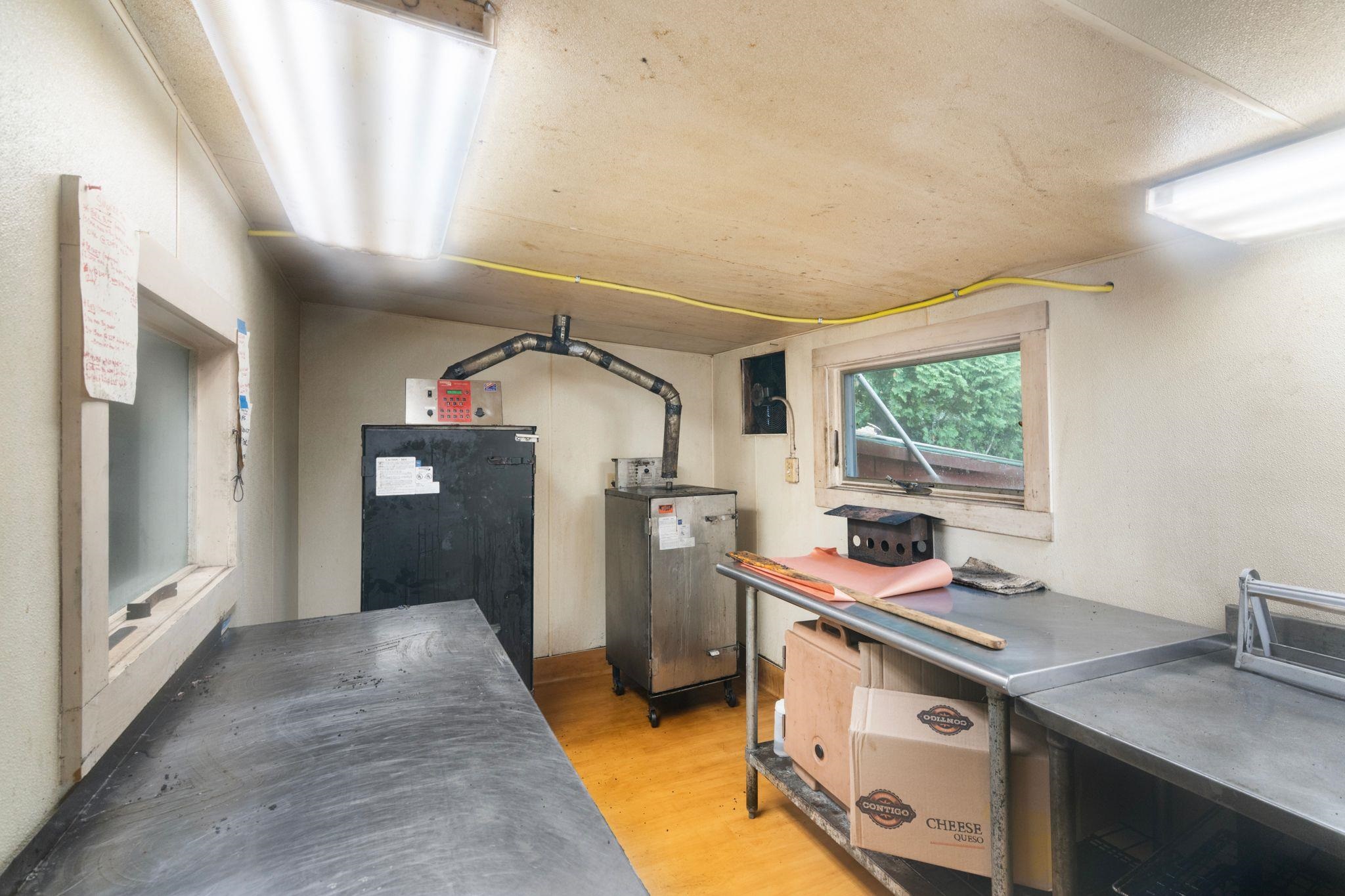 632 Putney Road photo 11
