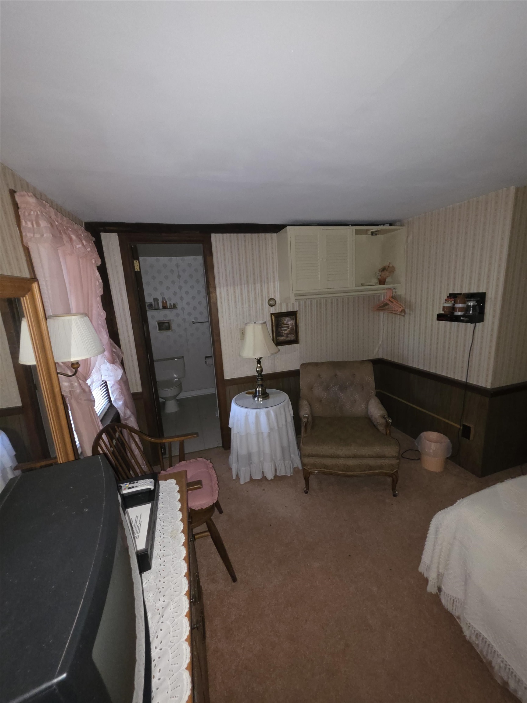 5549 Main Street photo 11
