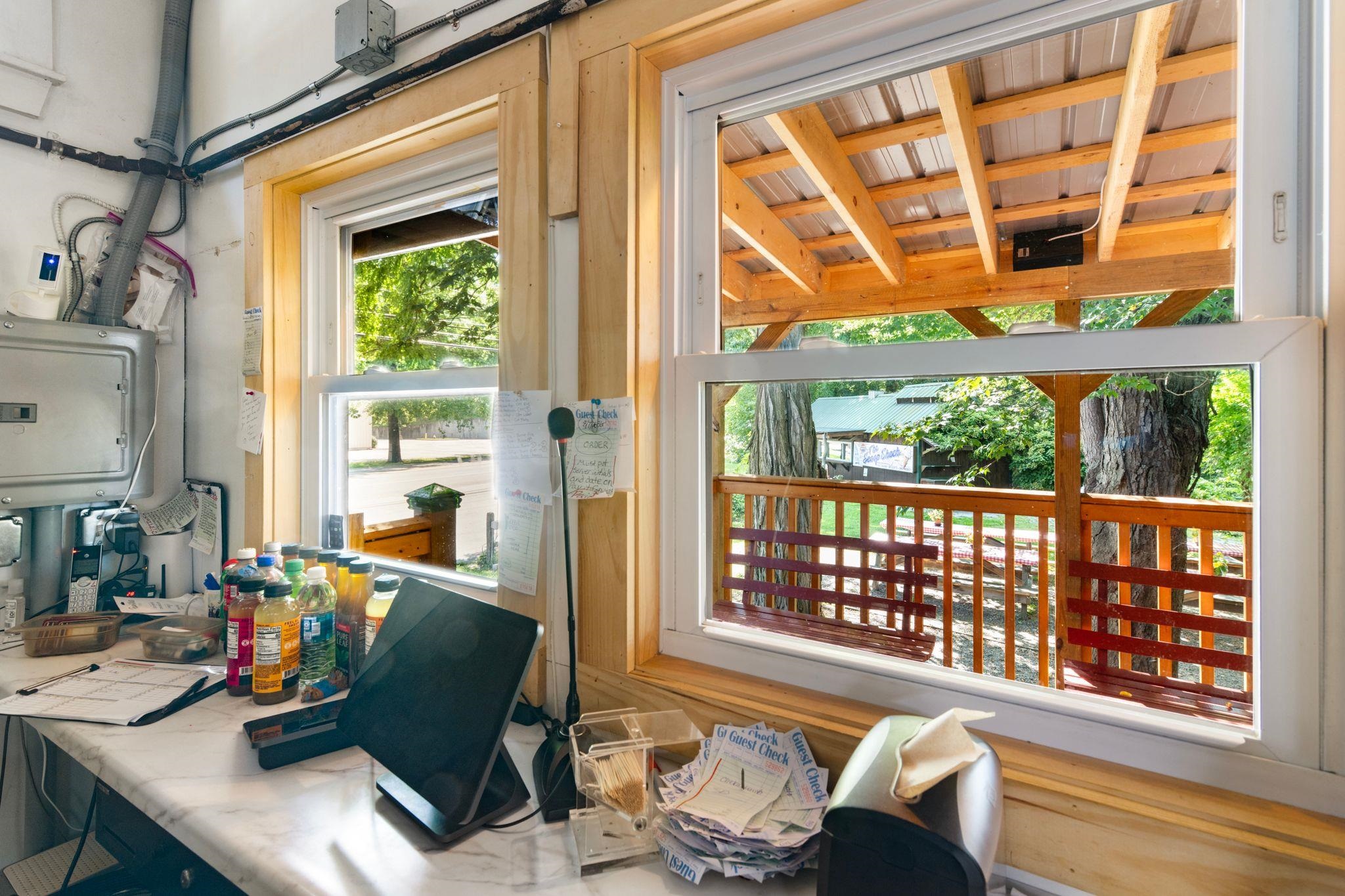 632 Putney Road photo 12