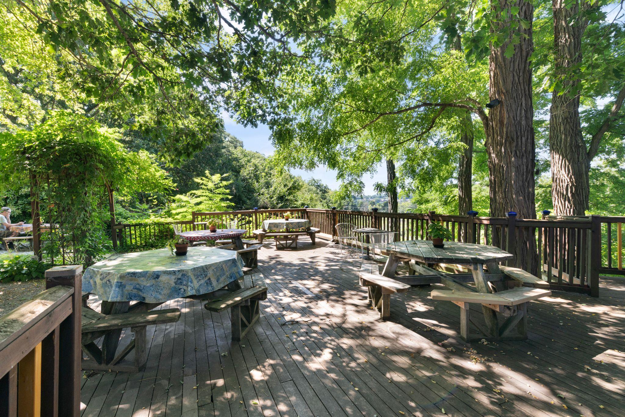 632 Putney Road photo 18