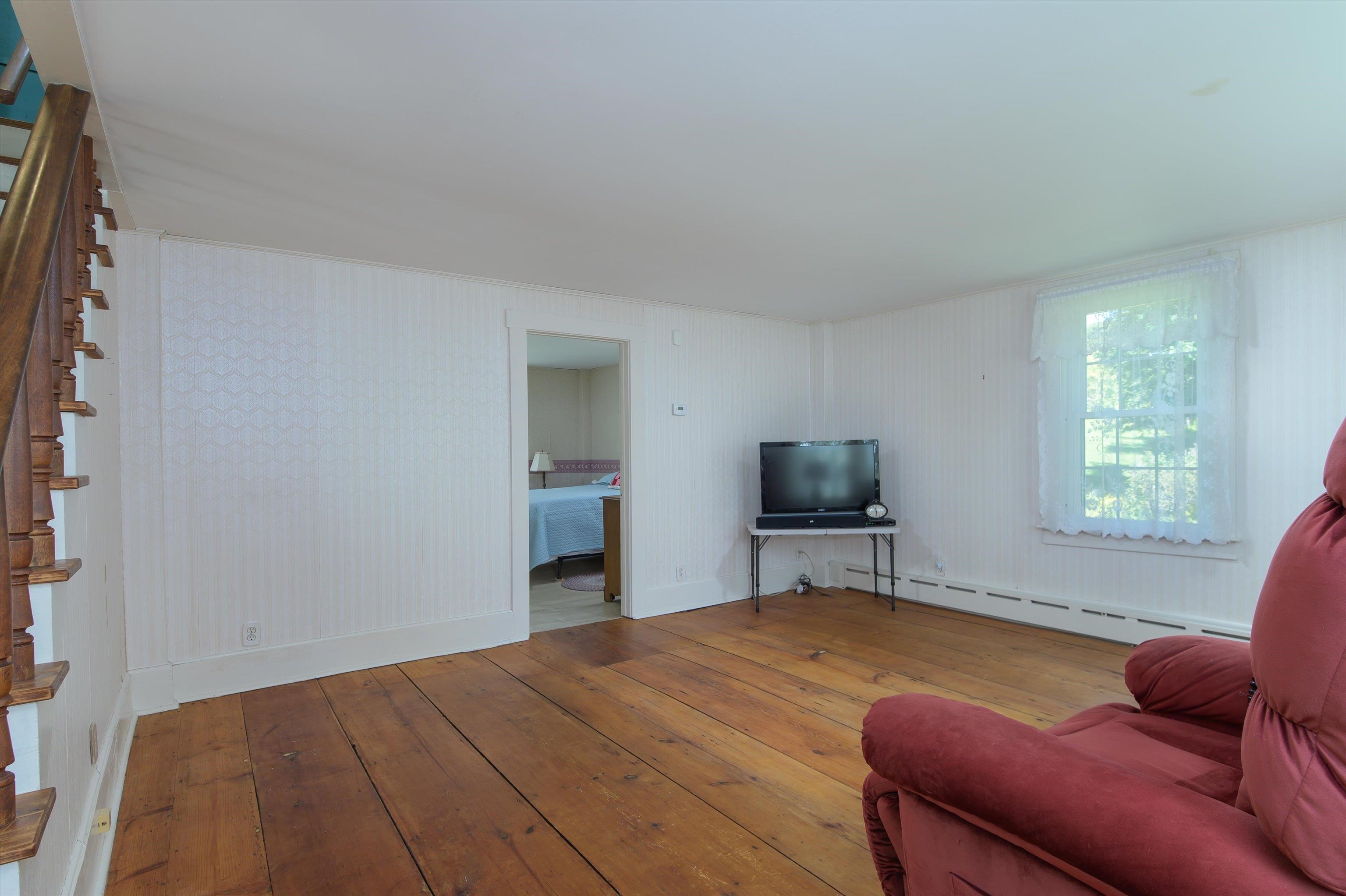 888 Skyline Drive photo 21