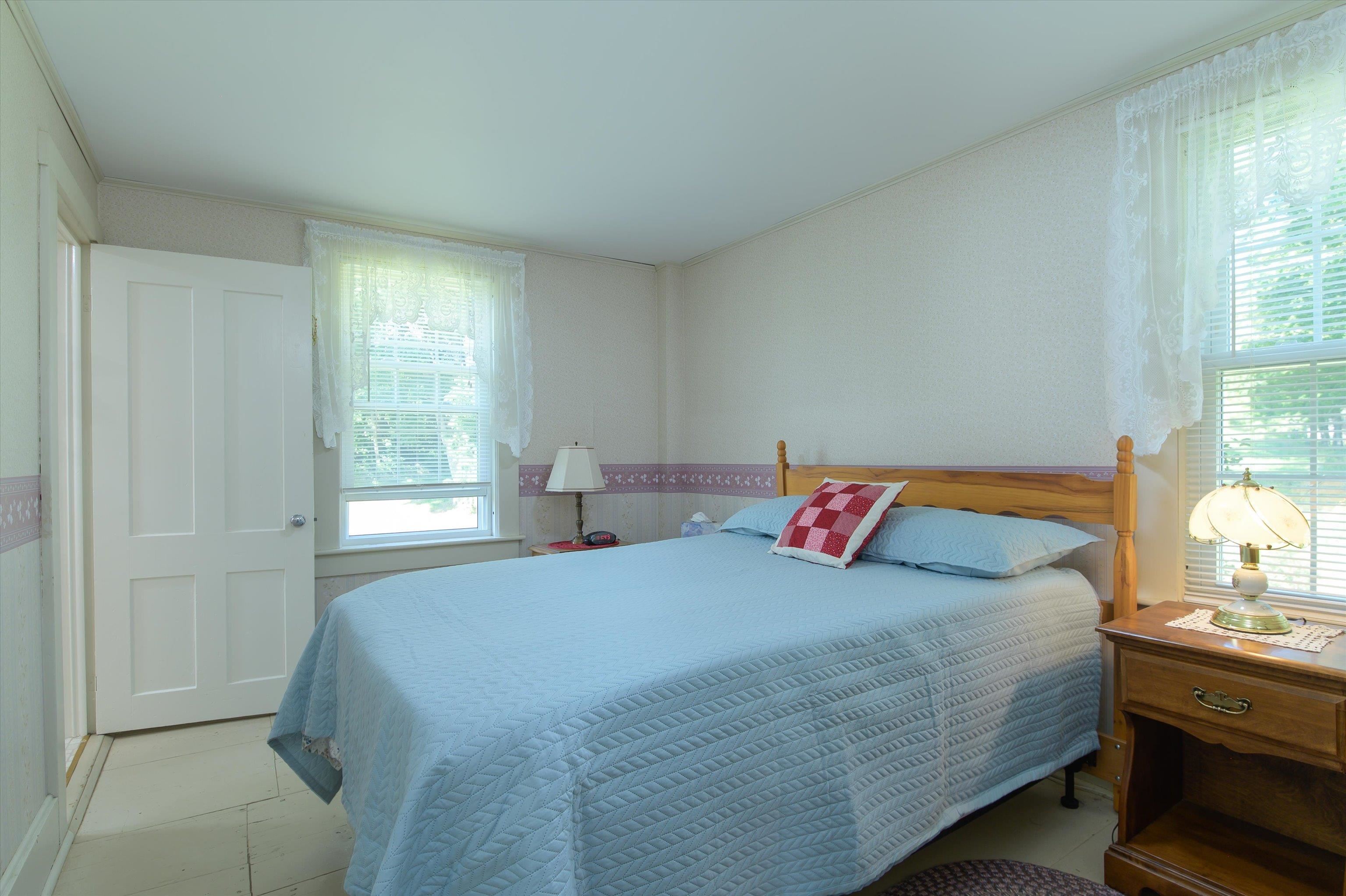 888 Skyline Drive photo 25