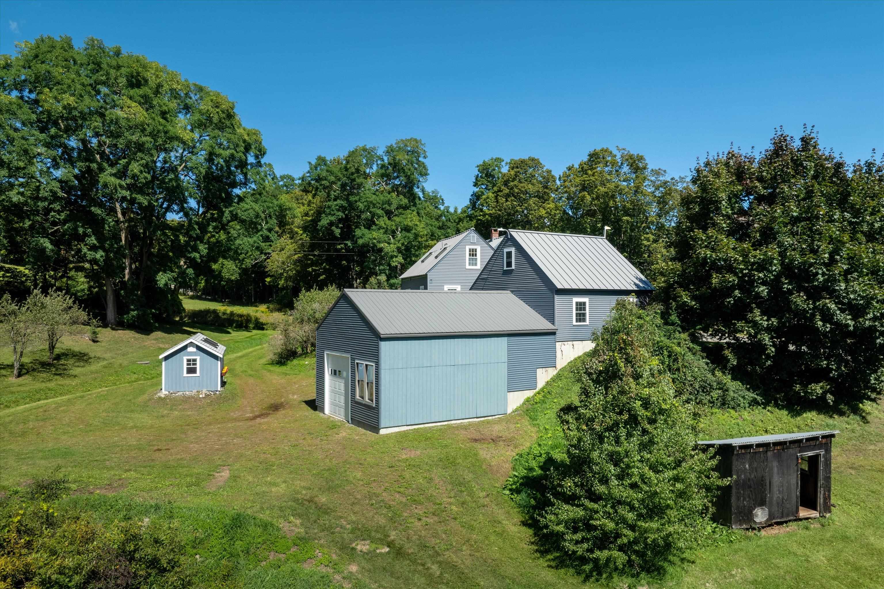 888 Skyline Drive photo 5