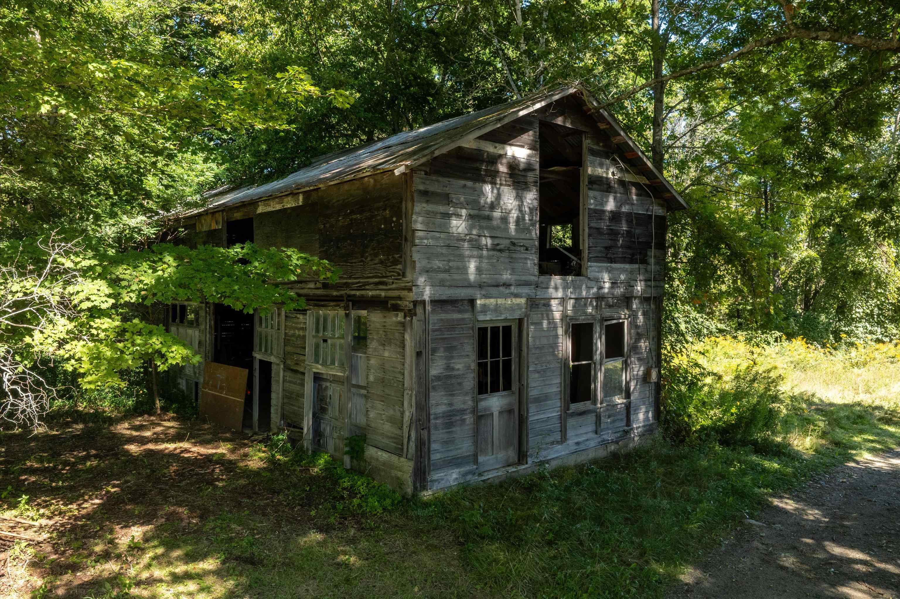 888 Skyline Drive photo 51