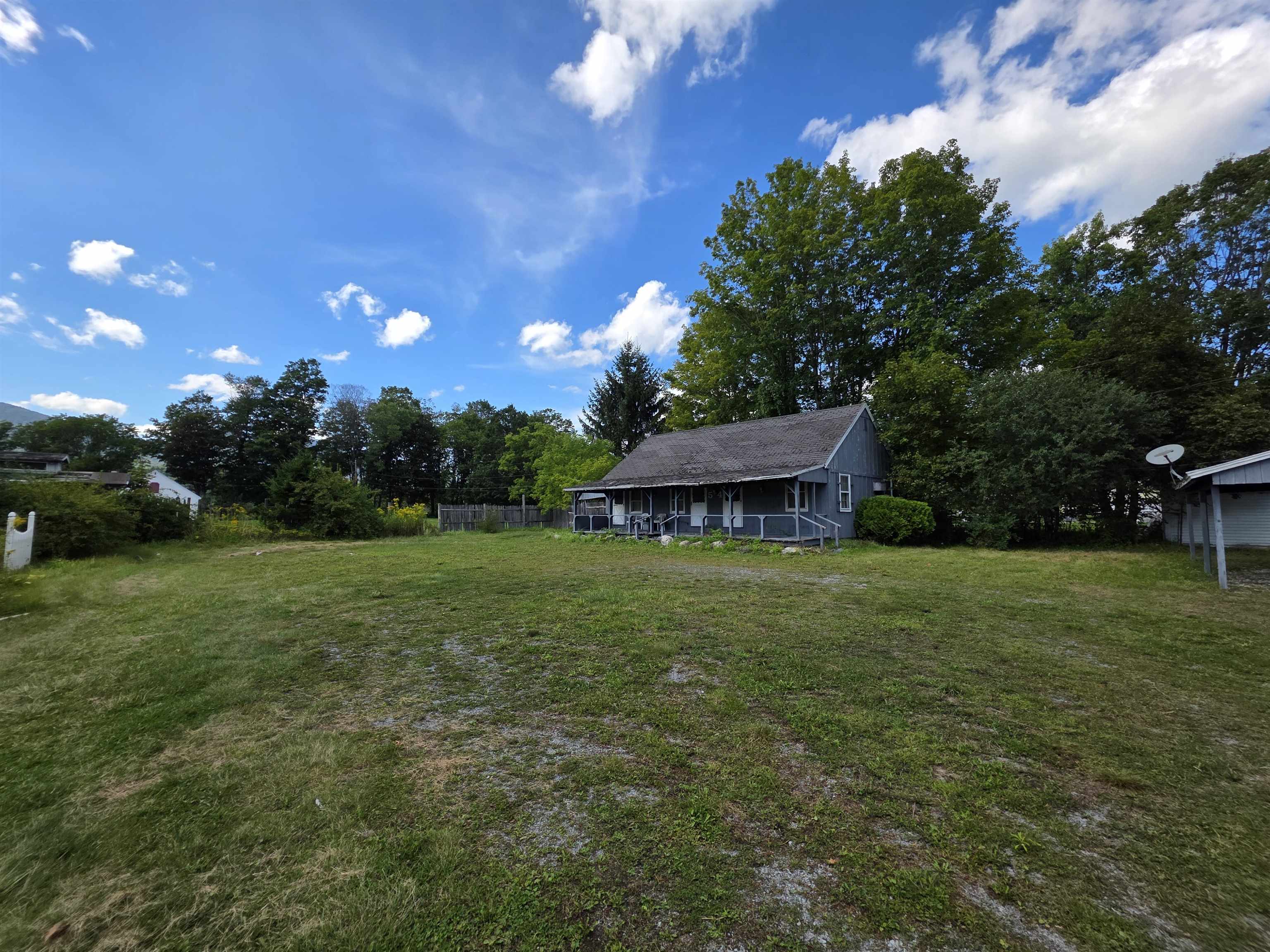 5549 Main Street photo 6