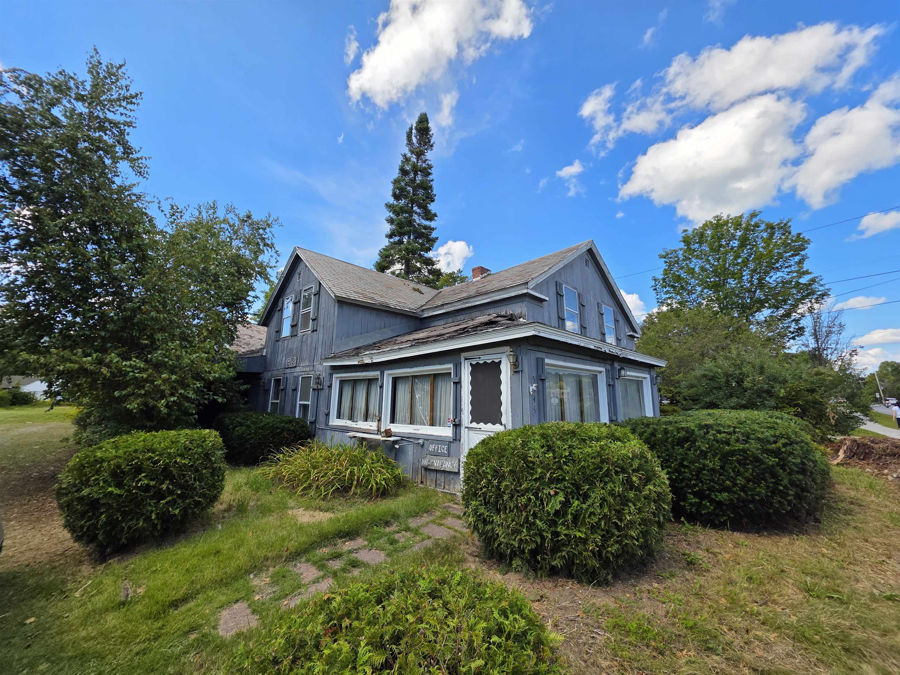 5549 Main Street photo 1