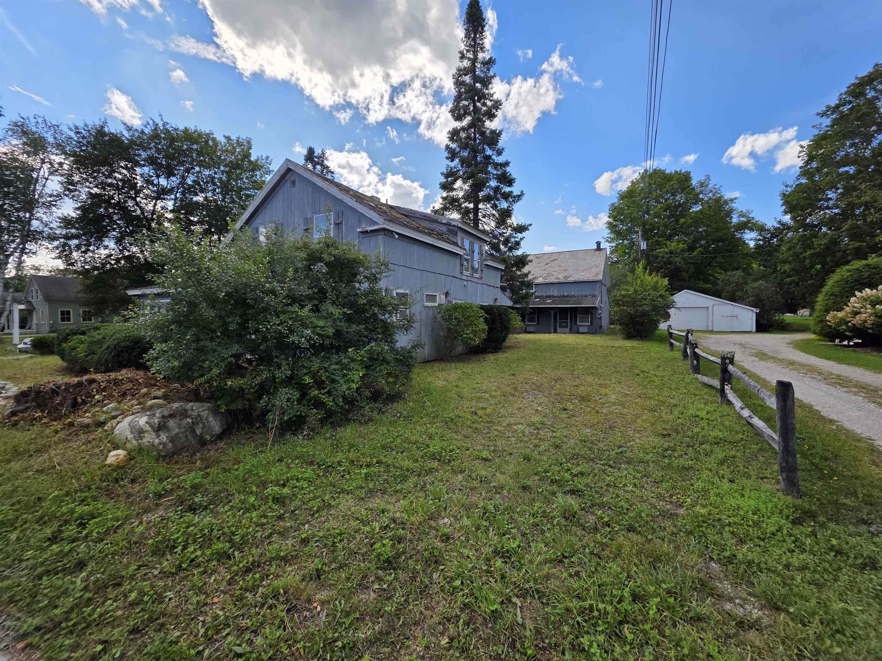5549 Main Street photo 3