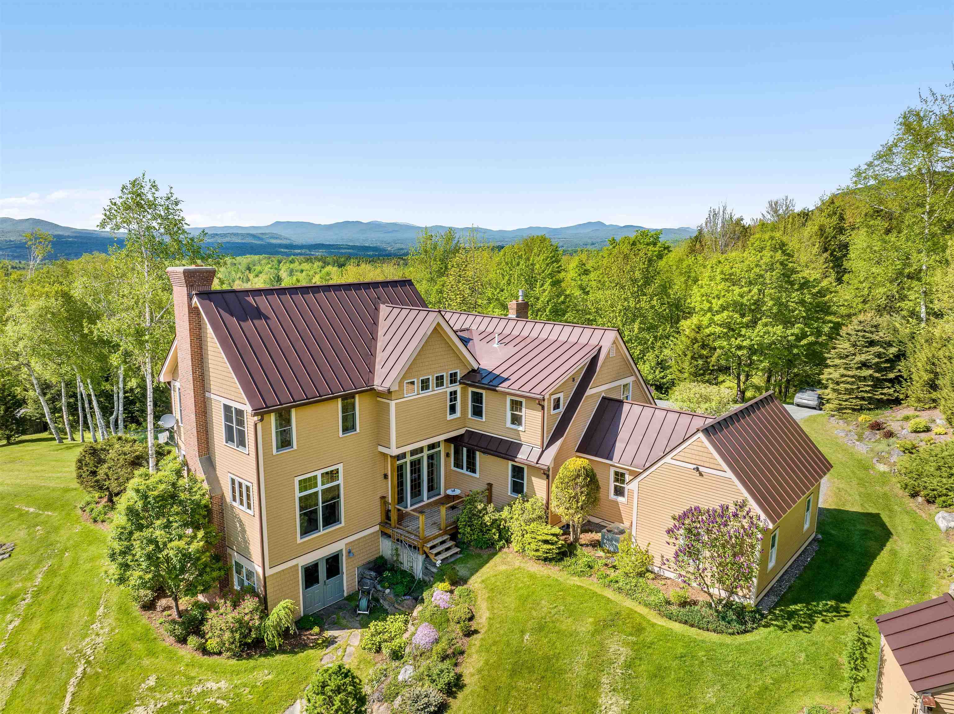 Single Family in Elmore VT