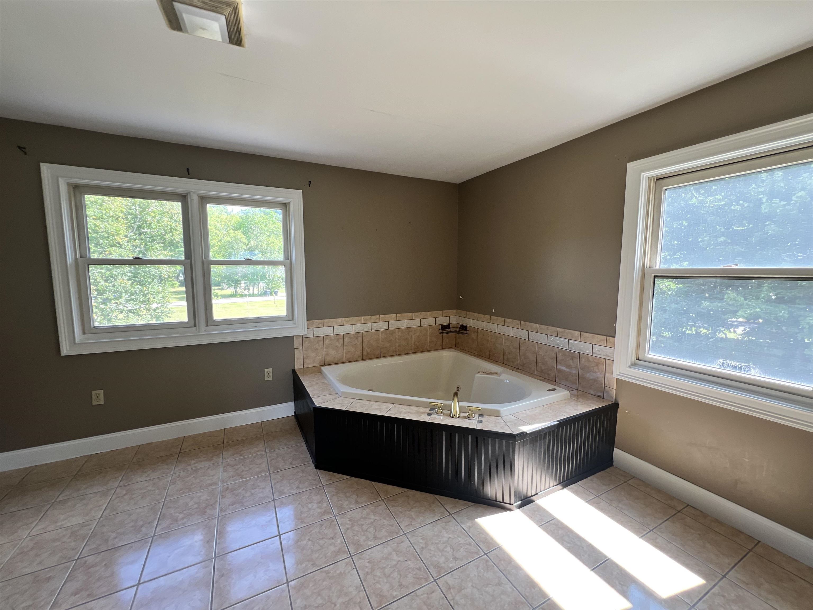 49 Sherri Lane photo 20