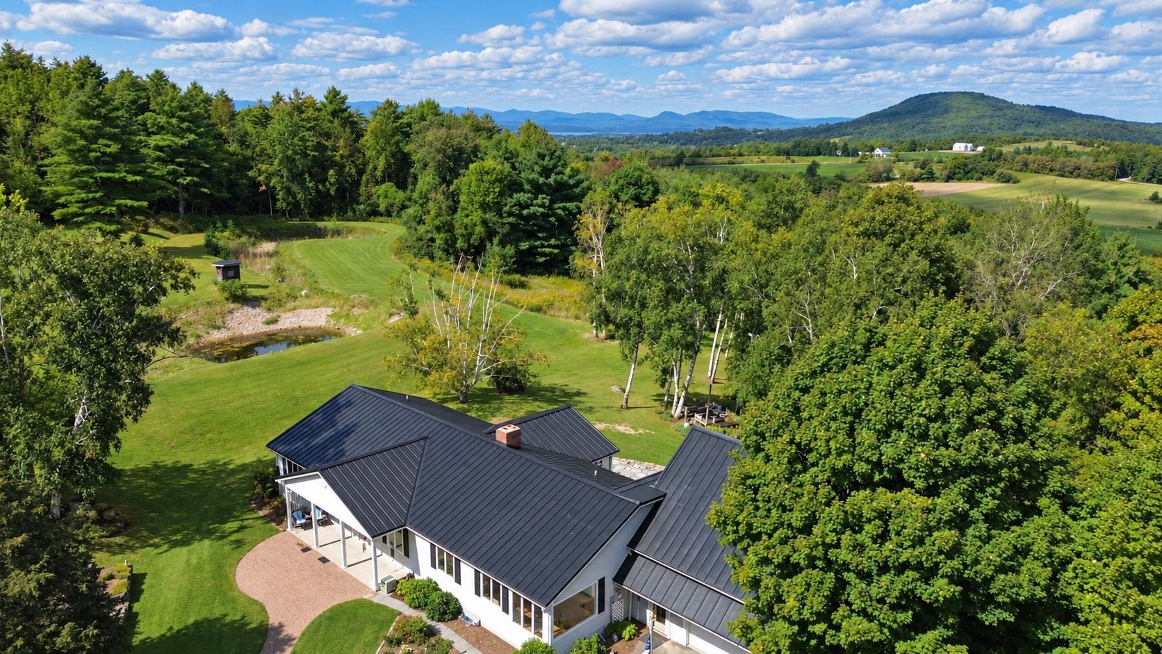2367 Hollow Road photo 3