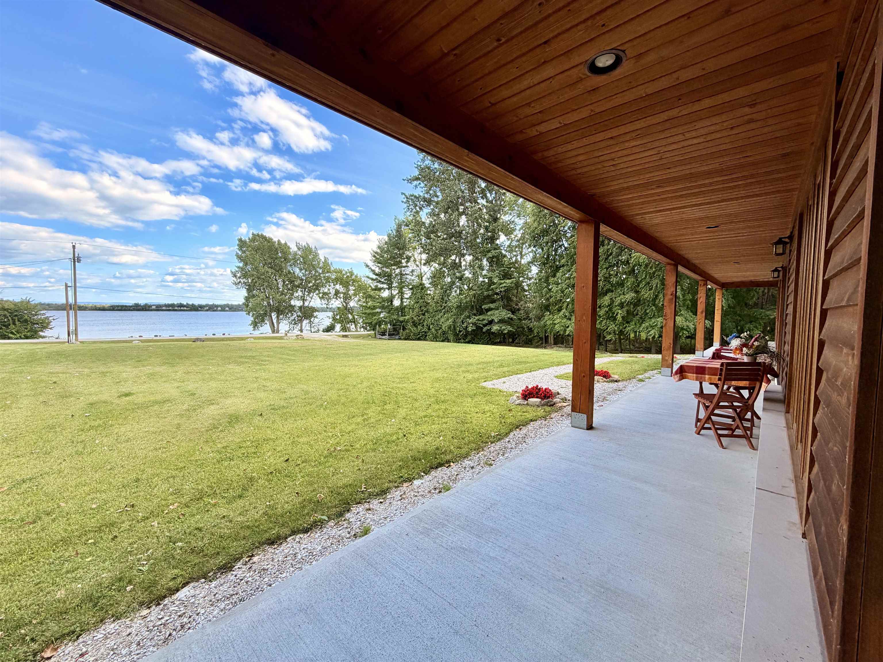 1099 E Shore Road photo 32