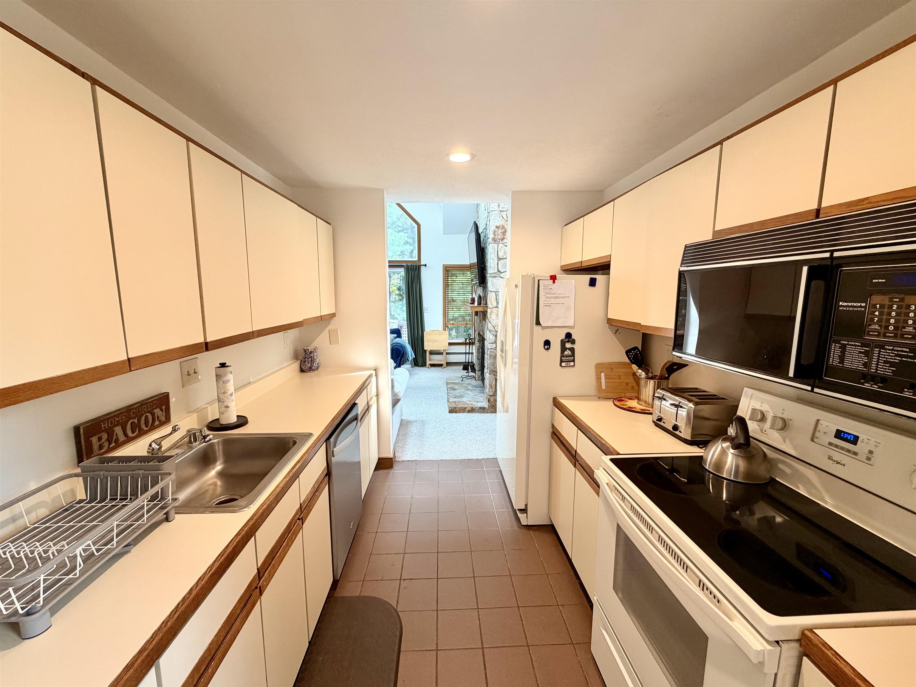 2D Townhouse Square photo 11