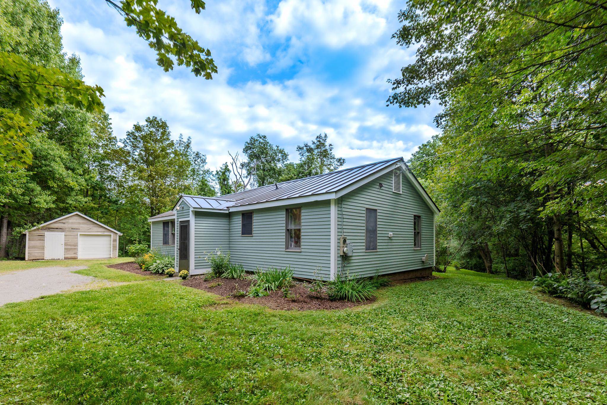 319 Back Mountain Road photo 2