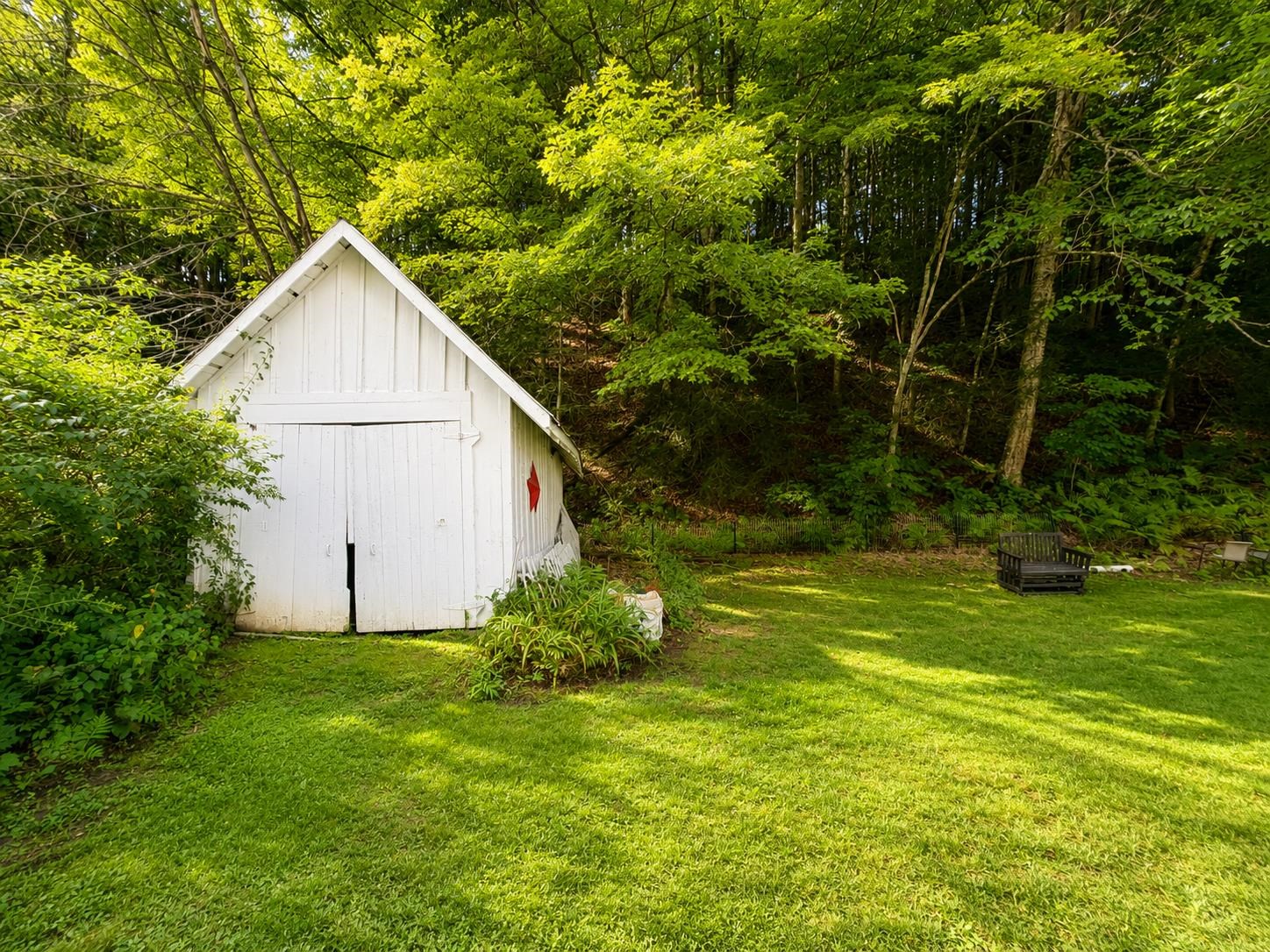 311 Dover Road photo 27
