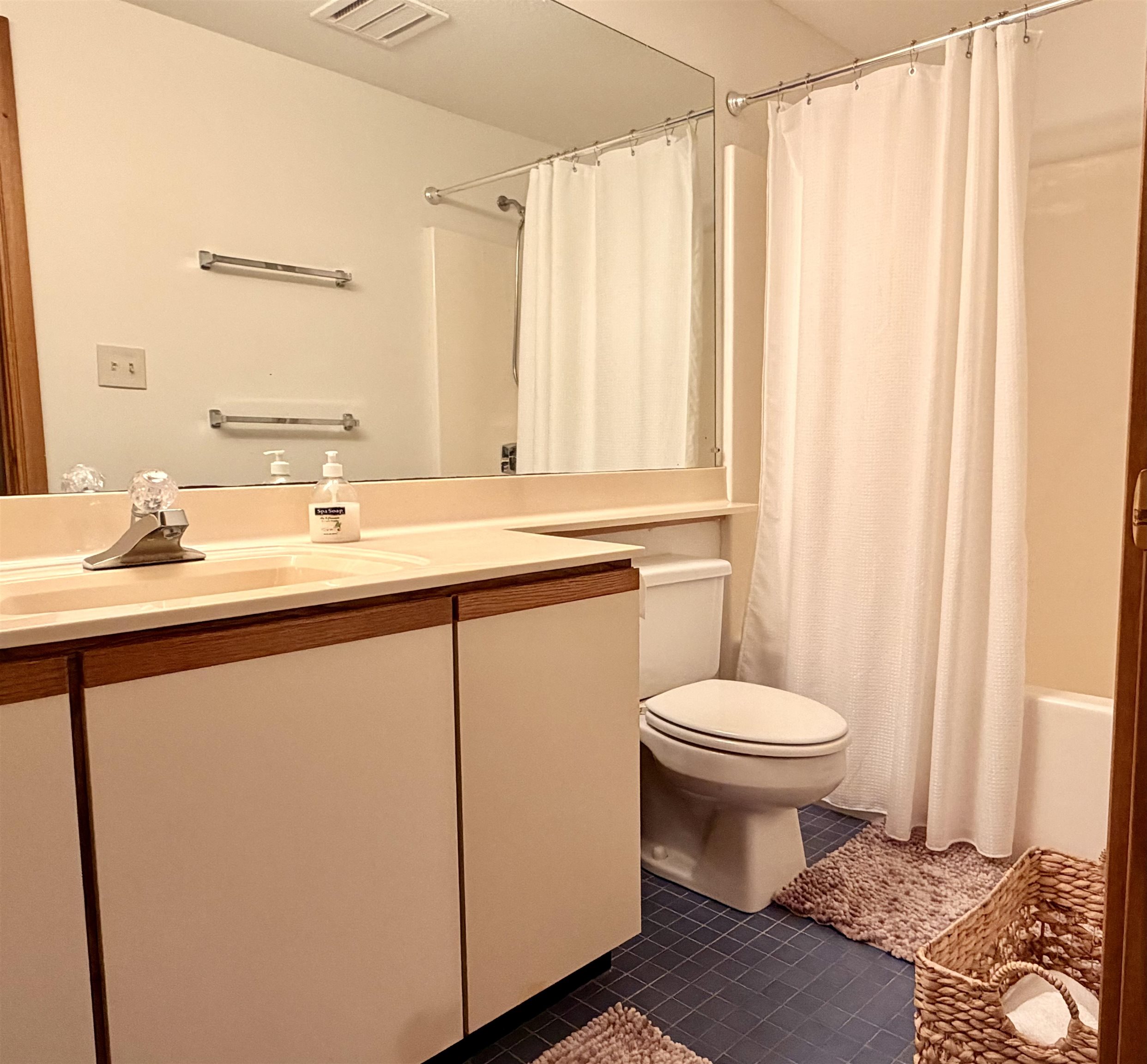 2D Townhouse Square photo 32