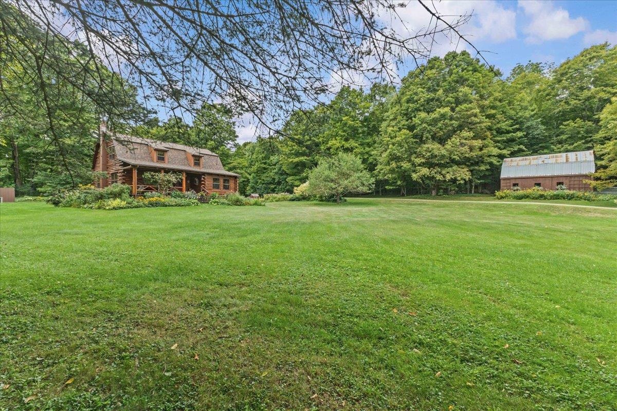 485 Barry Road photo 10