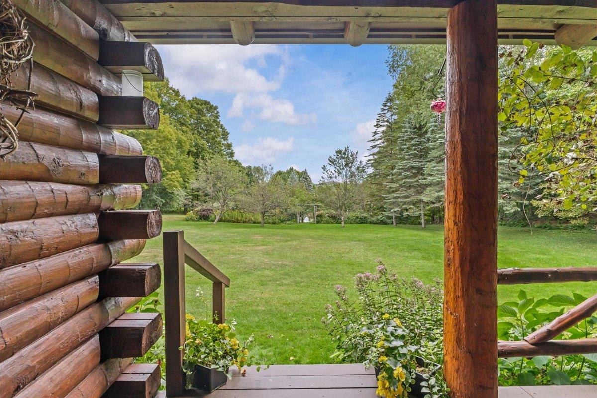 485 Barry Road photo 18