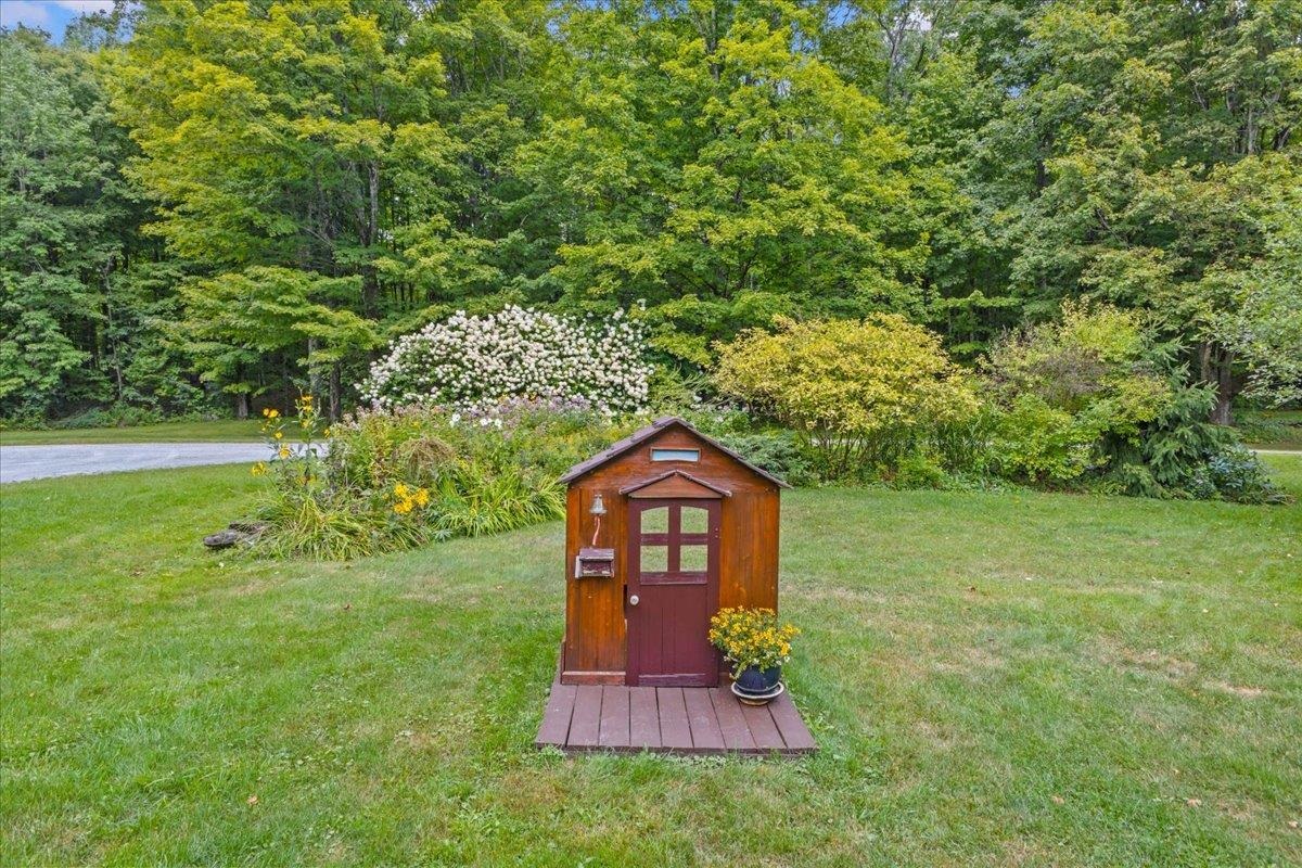 485 Barry Road photo 20