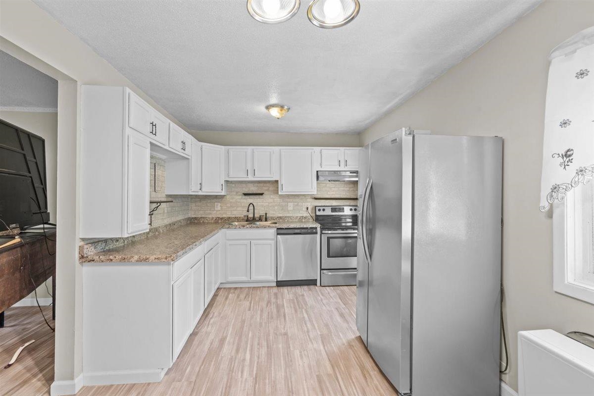 111 Sherwood Square photo 3