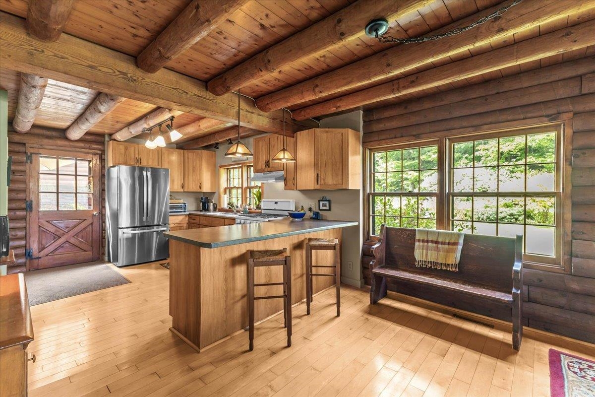 485 Barry Road photo 34