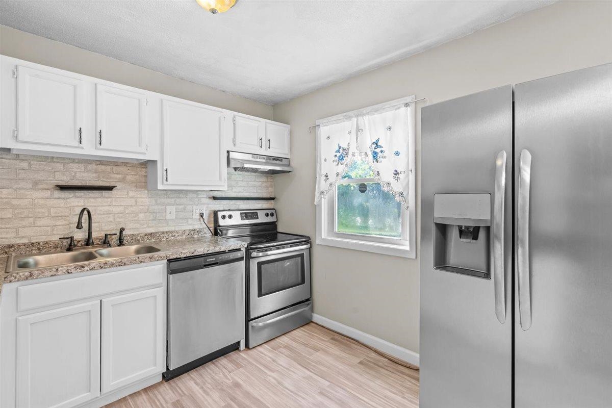 111 Sherwood Square photo 4