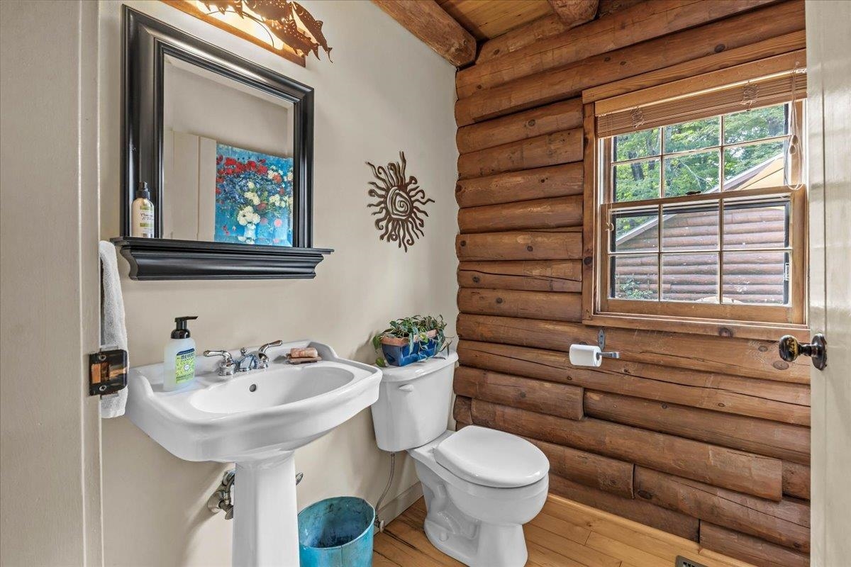 485 Barry Road photo 40