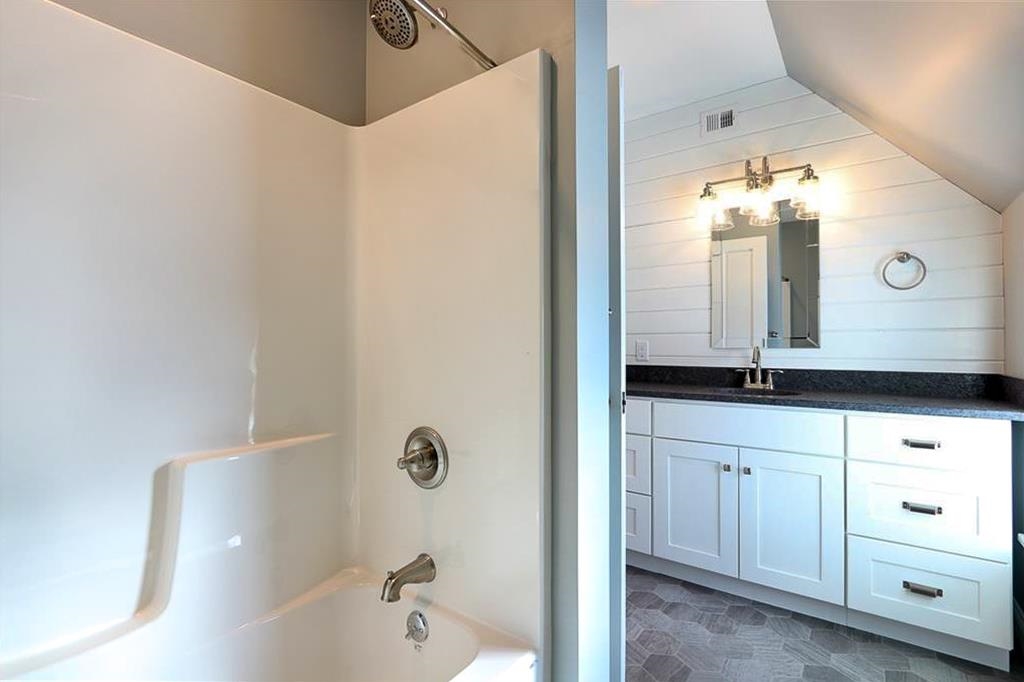 1394 Main Street photo 42