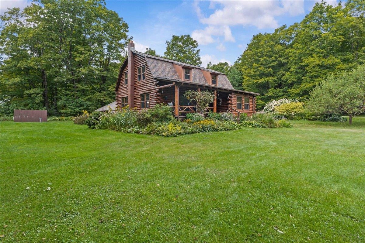 485 Barry Road photo 6