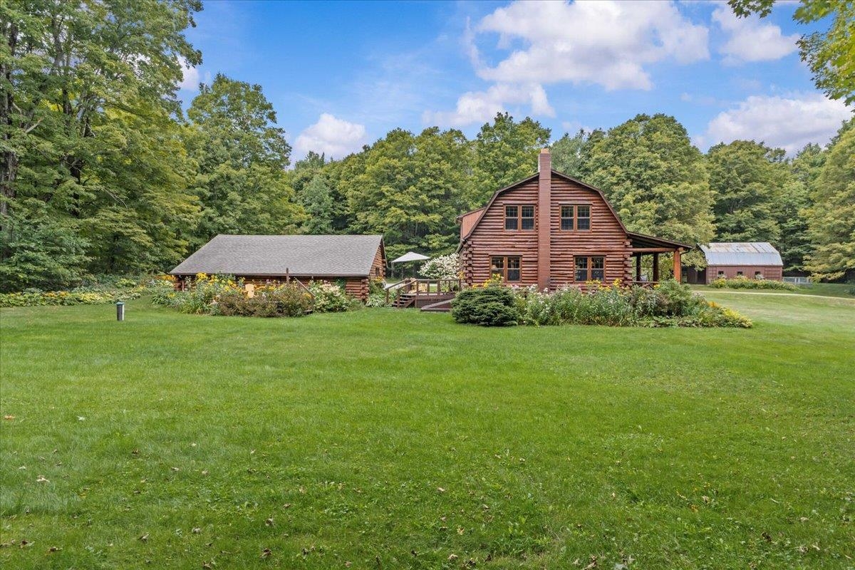 485 Barry Road photo 8