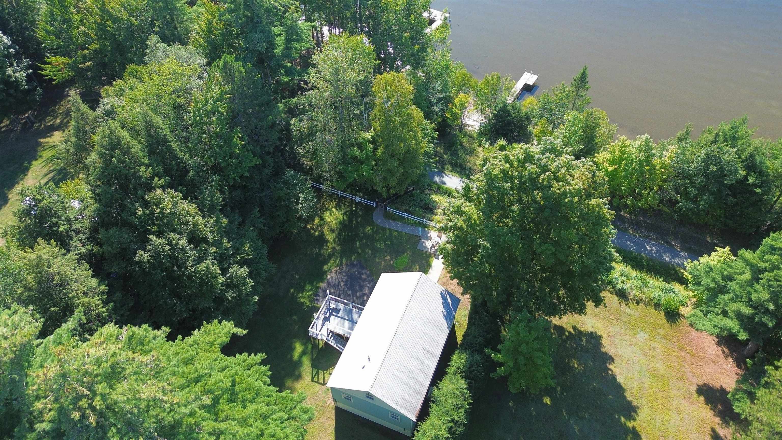 183 Whispering Pines Road photo 2