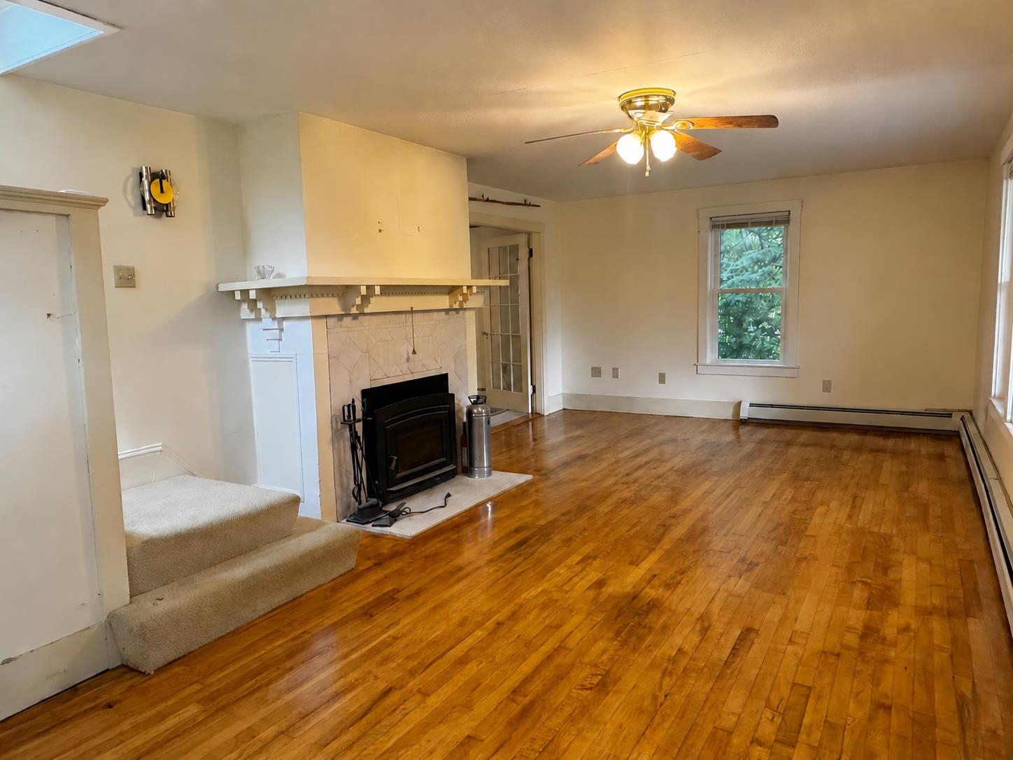16 Commercial Avenue photo 4