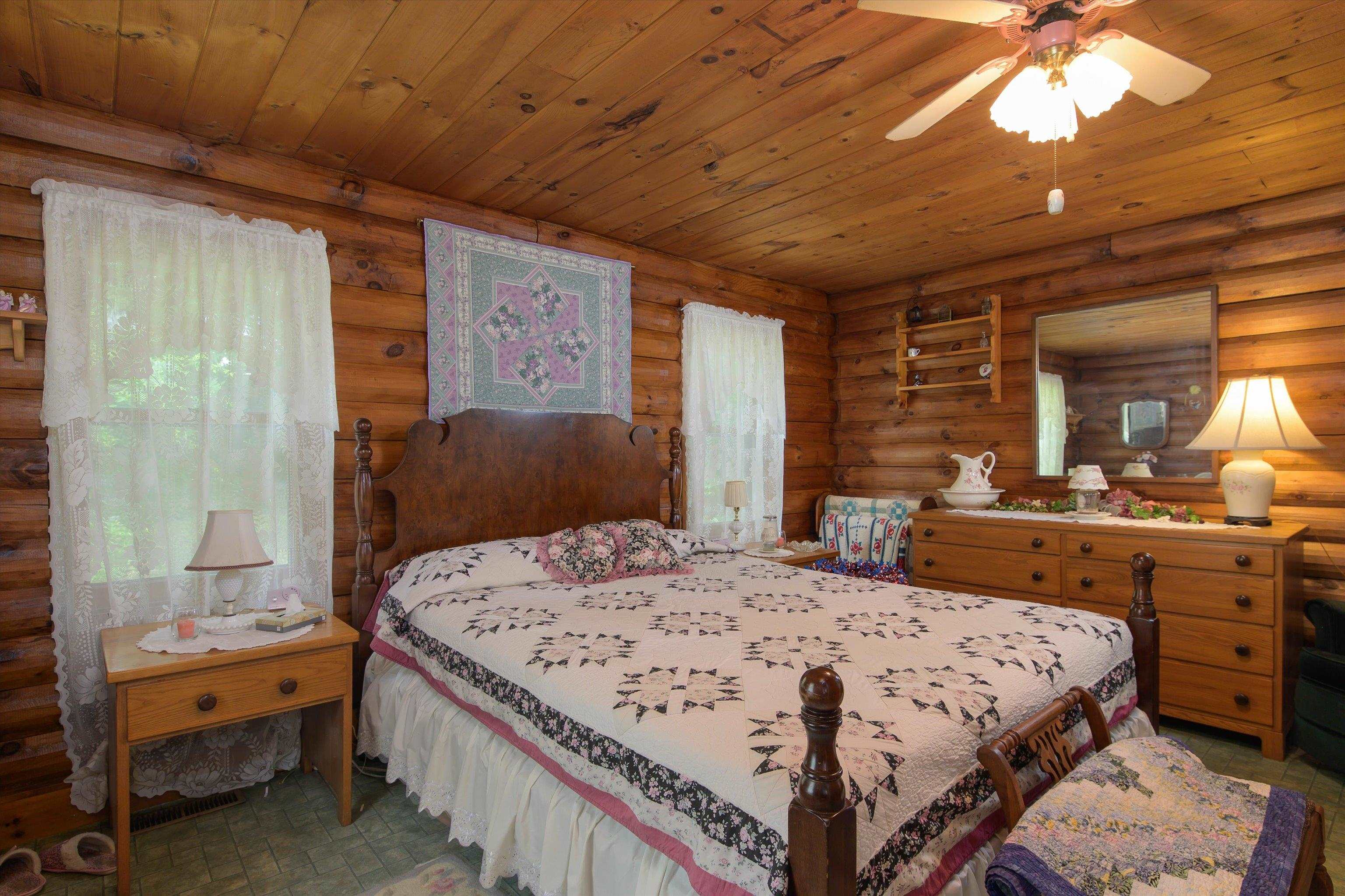 20 Barlow Road photo 34
