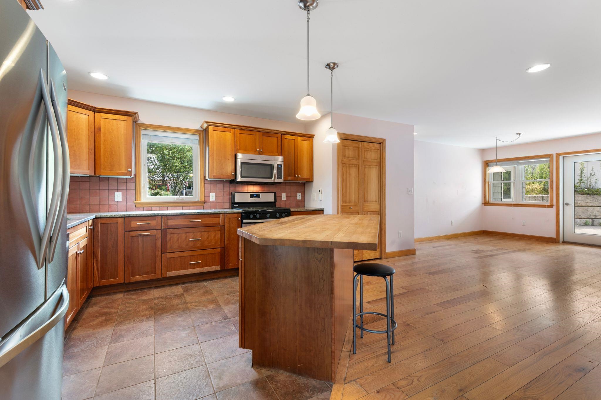 162 Buttonwood Drive photo 4