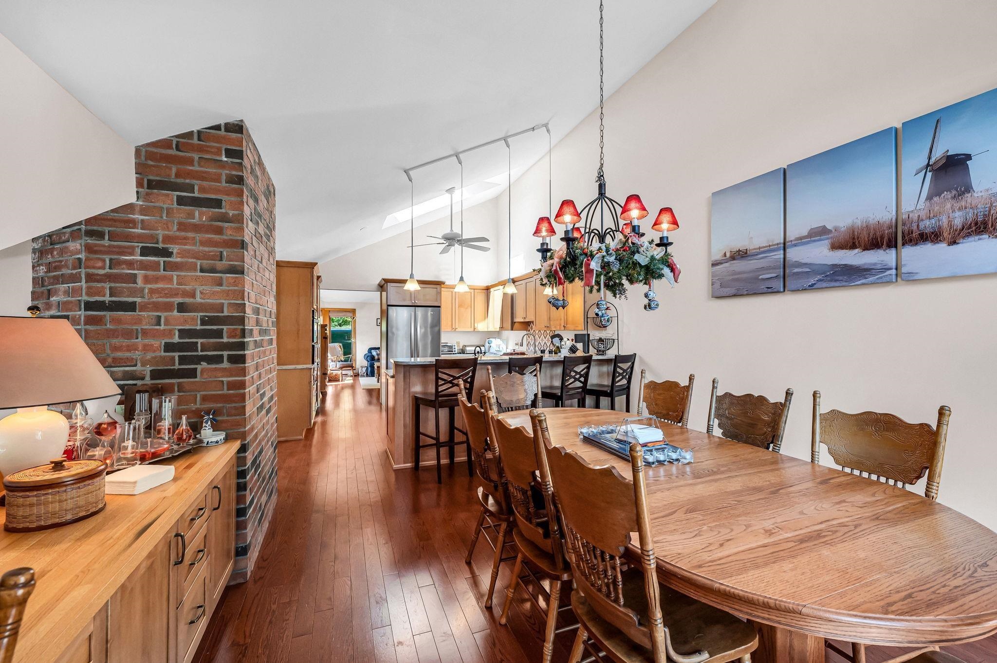 33 Carinthia Drive photo 10