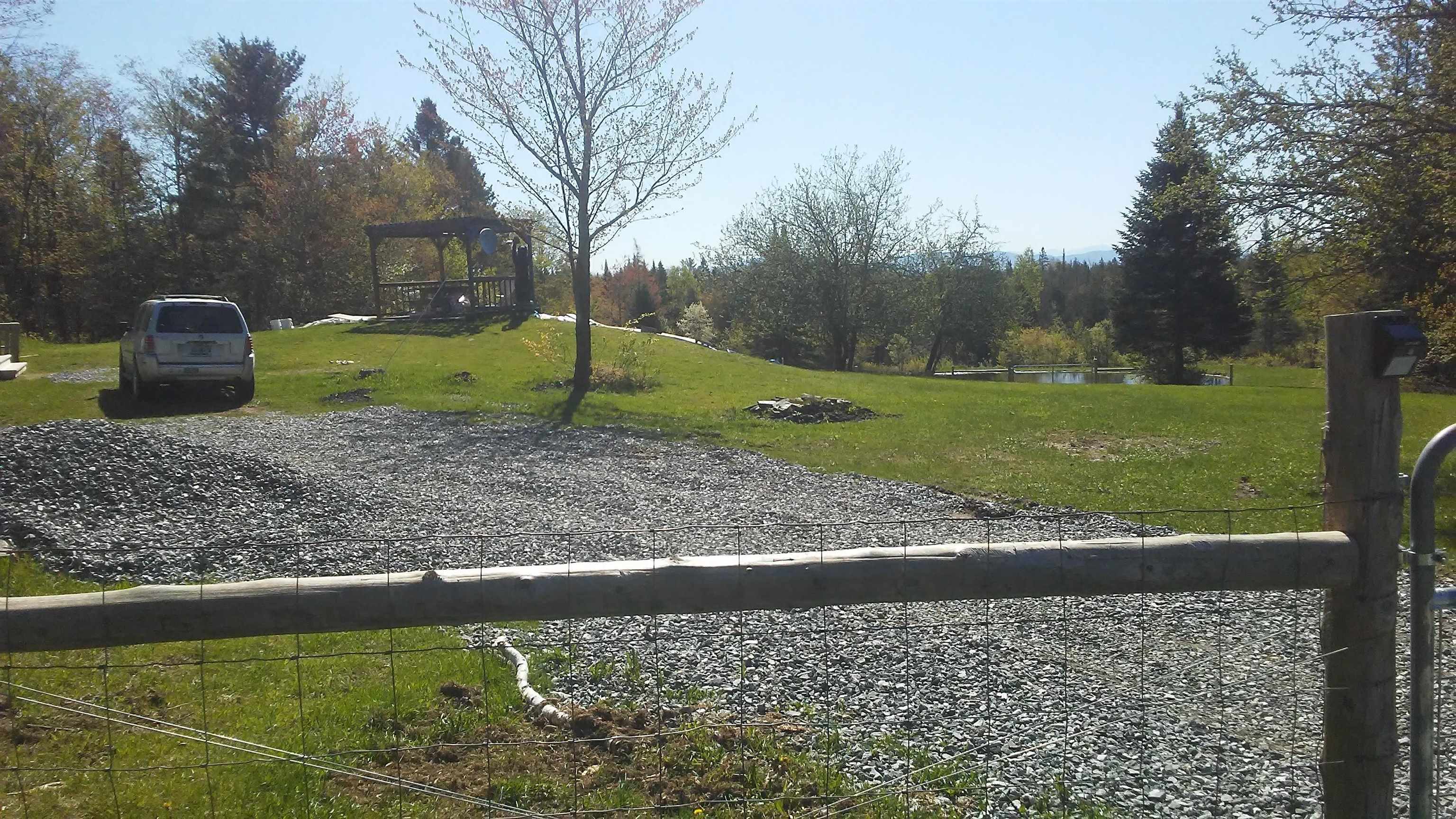 399 Dunbar Road photo 2
