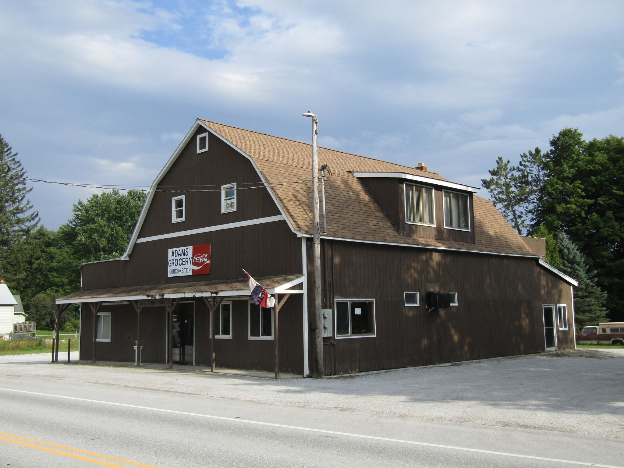2712 Main Street photo 2