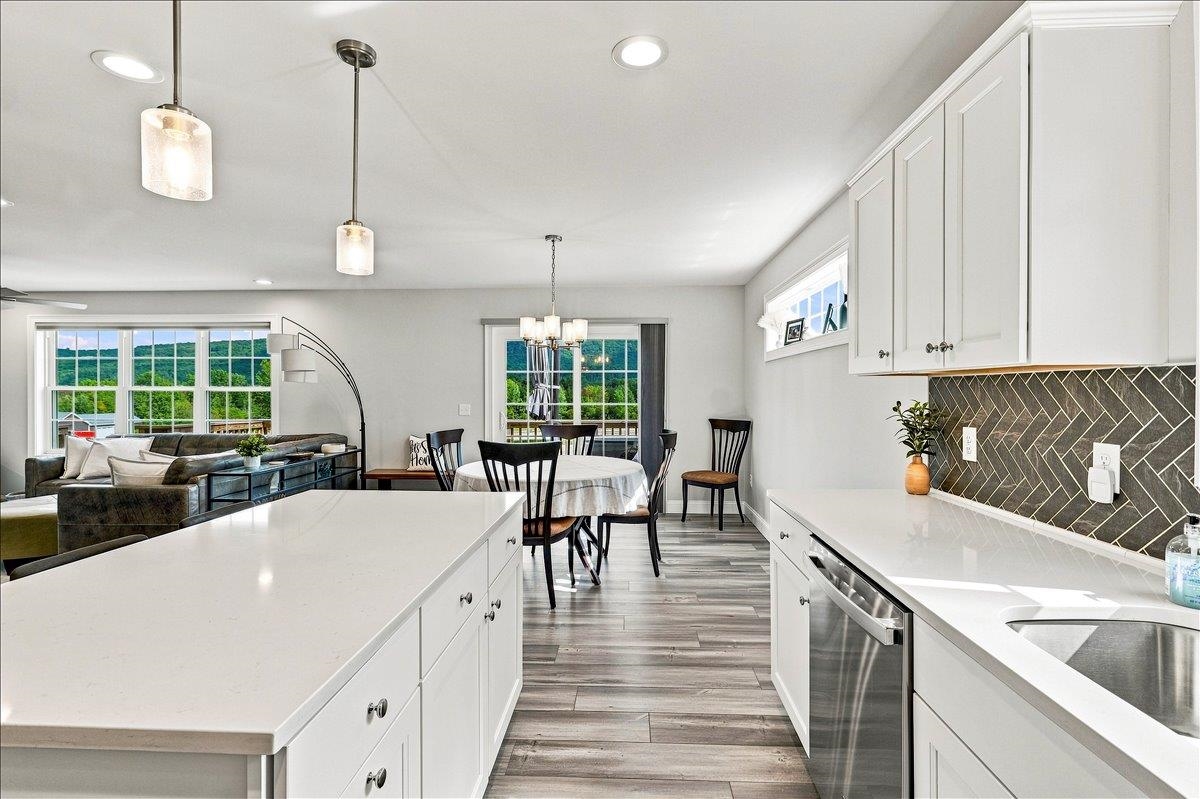 834 Harbor View Drive photo 5