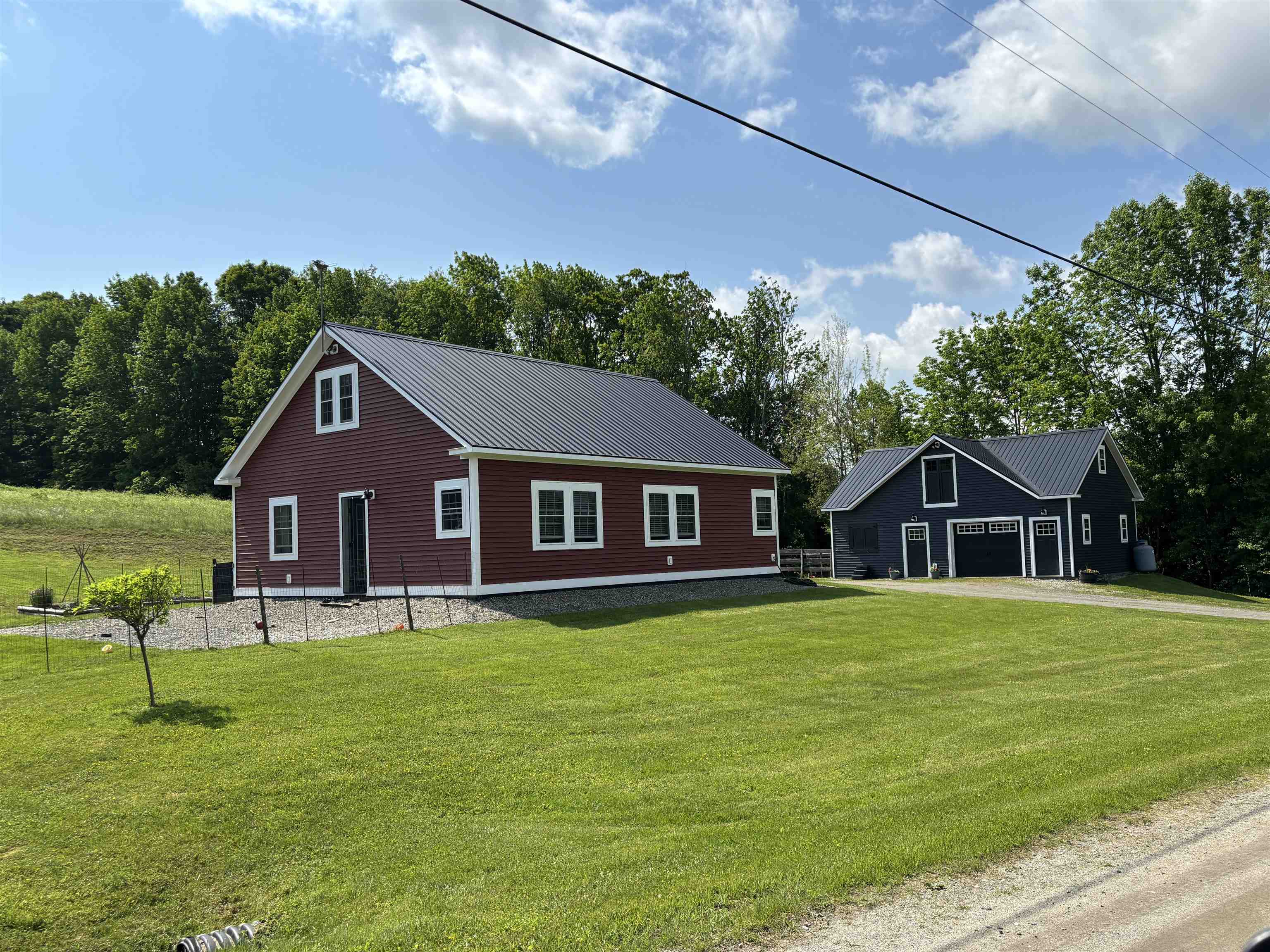 Single Family in Albany VT