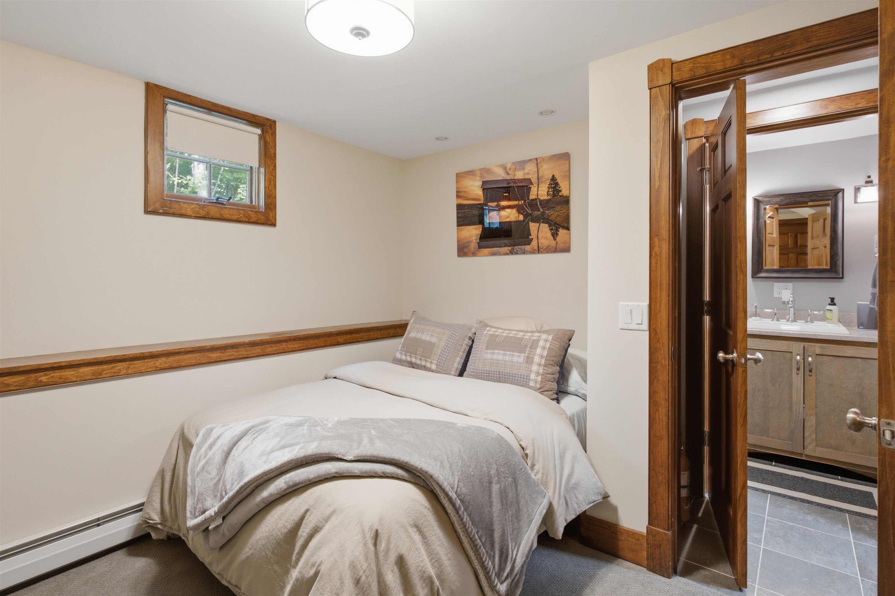 7 Woodrock Road photo 13