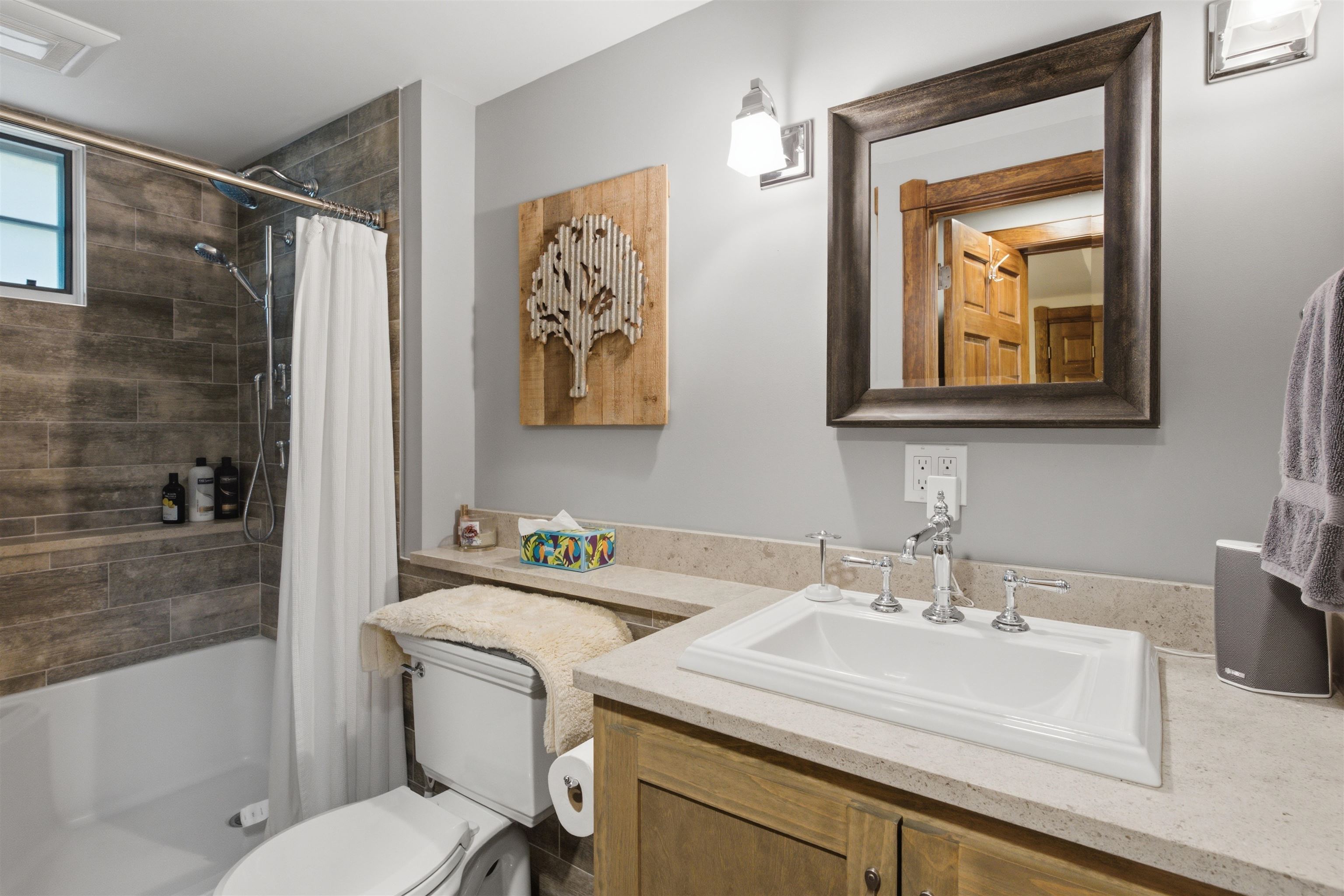 7 Woodrock Road photo 14