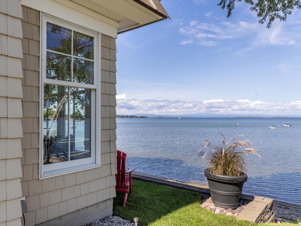 168 Beach Road photo 16