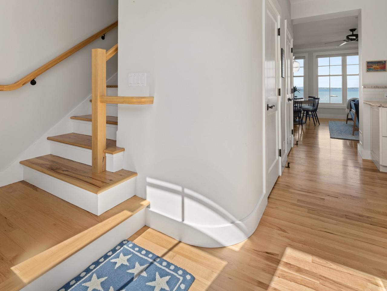 168 Beach Road photo 18
