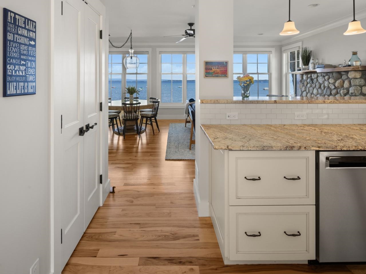 168 Beach Road photo 19