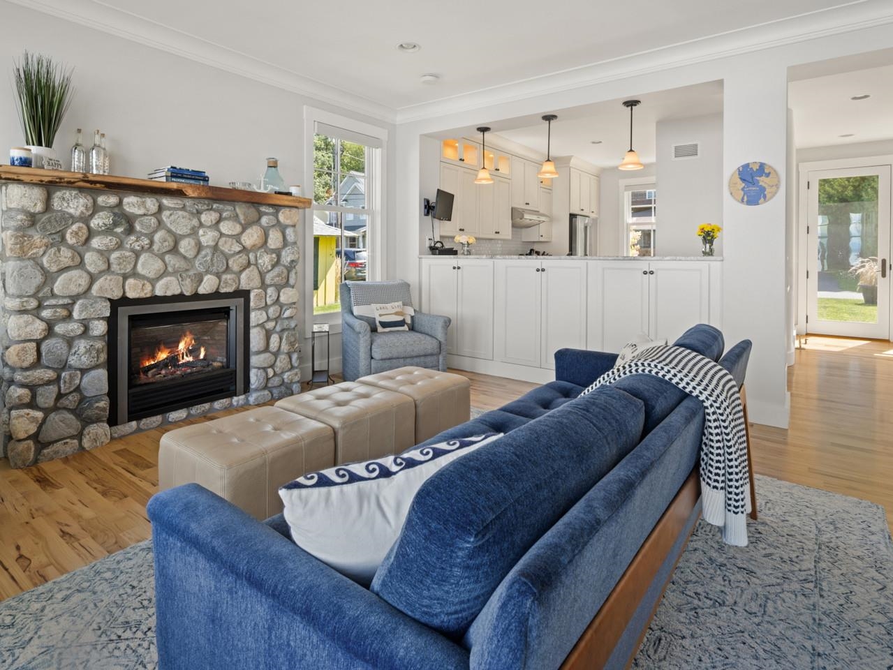 168 Beach Road photo 28