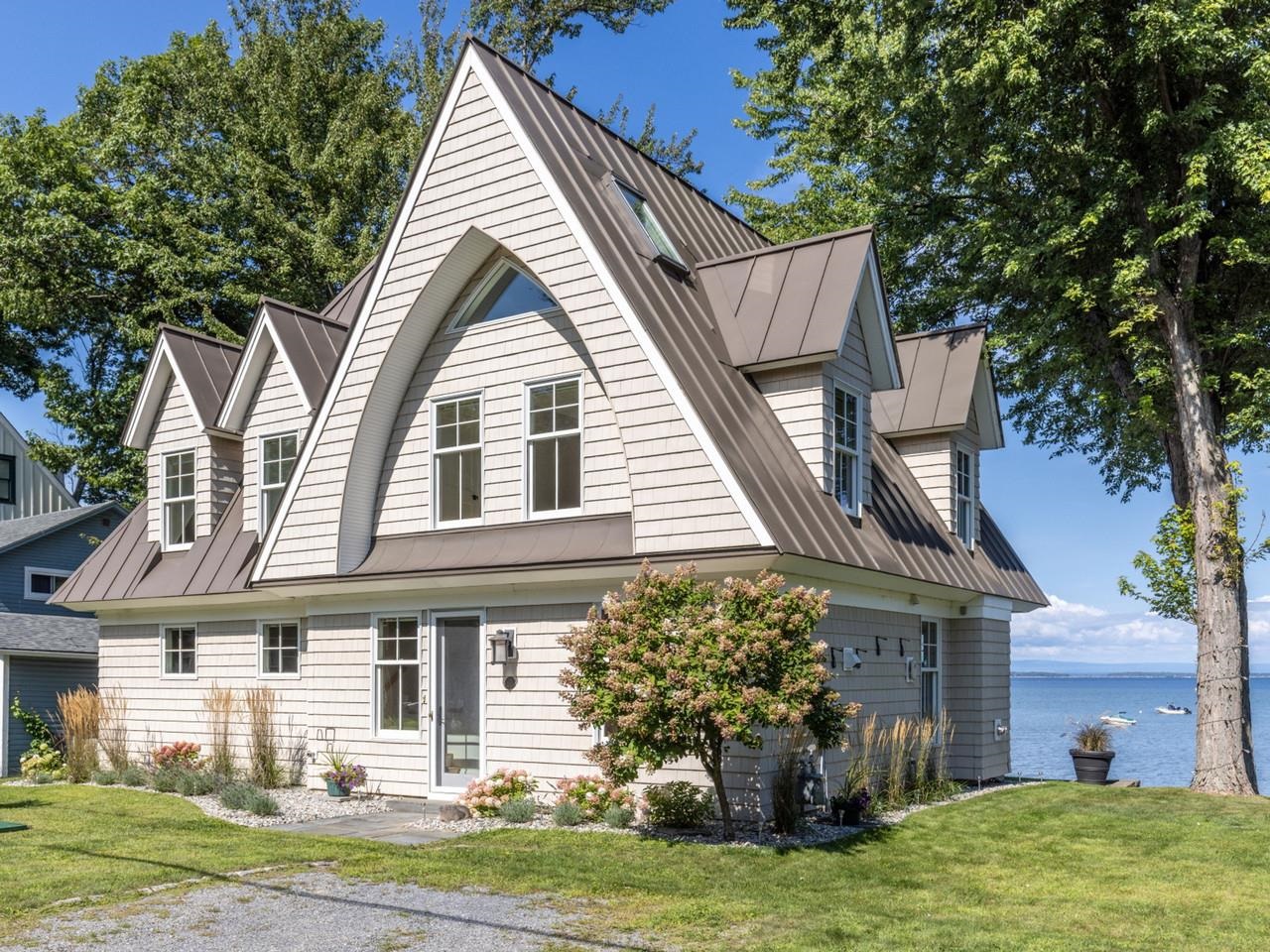 168 Beach Road photo 4