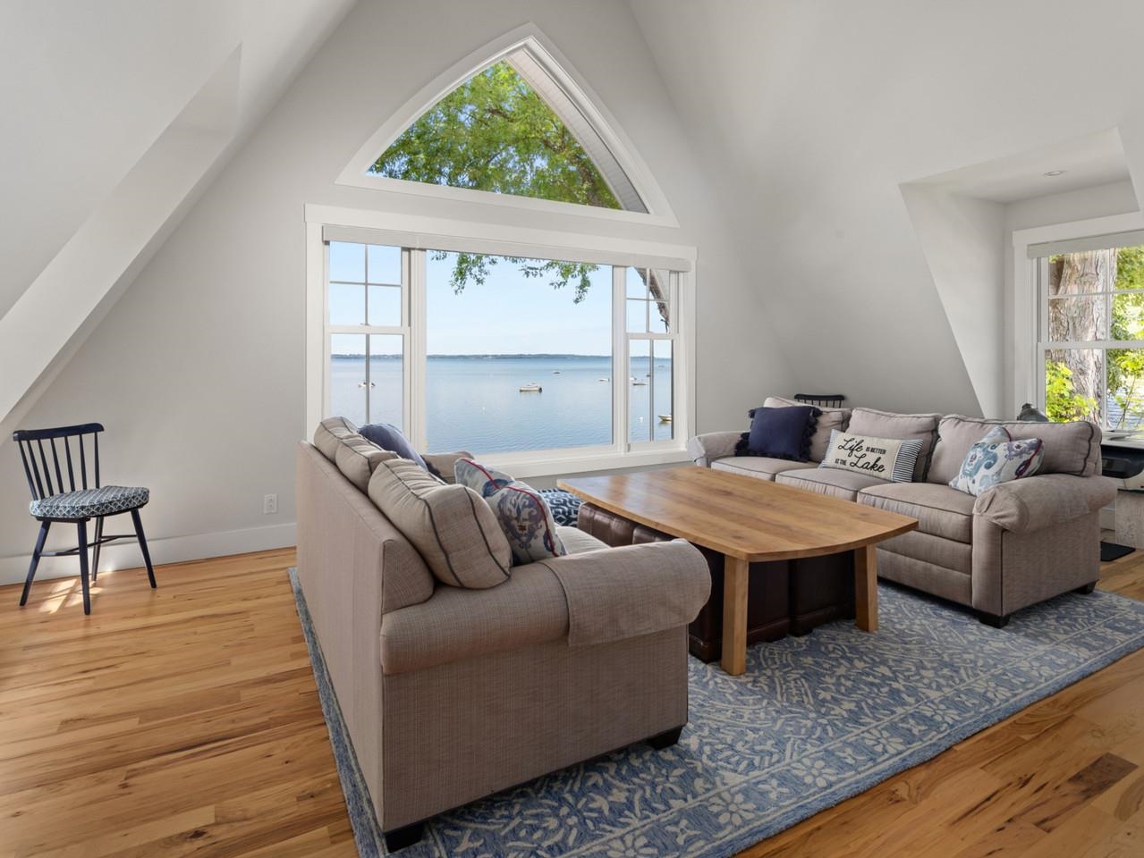 168 Beach Road photo 46