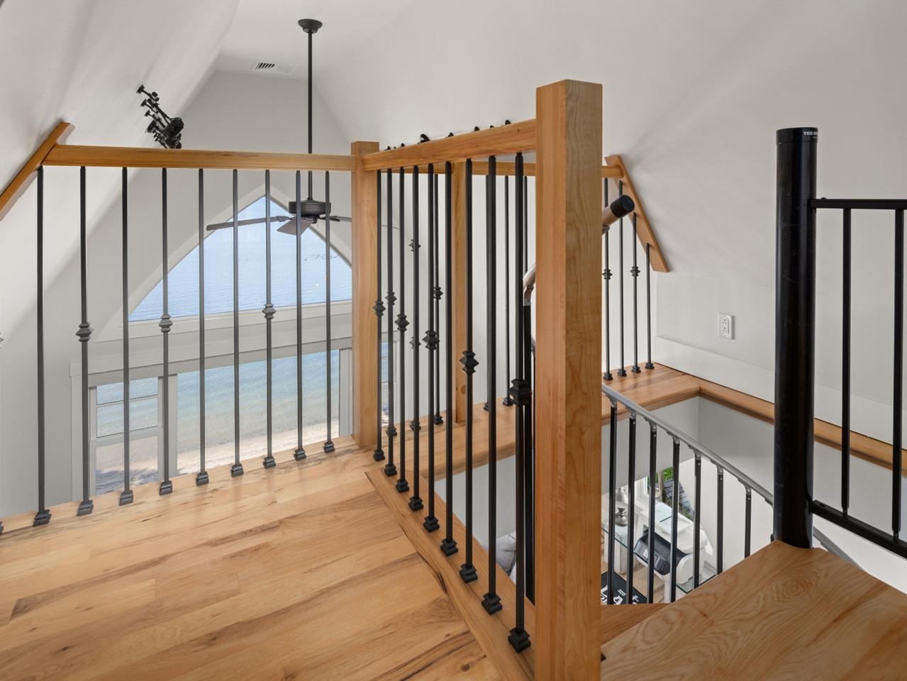 168 Beach Road photo 51