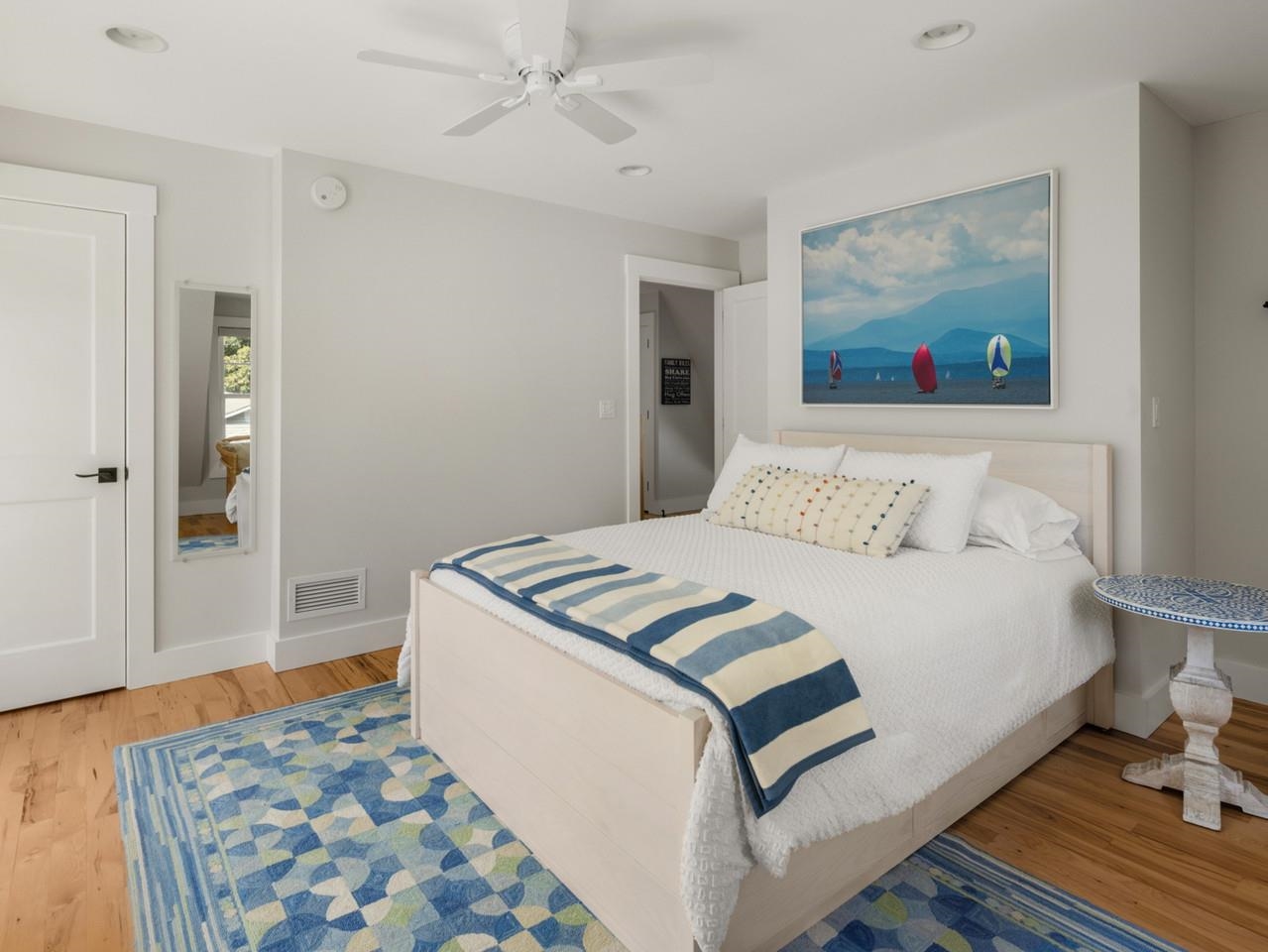 168 Beach Road photo 52