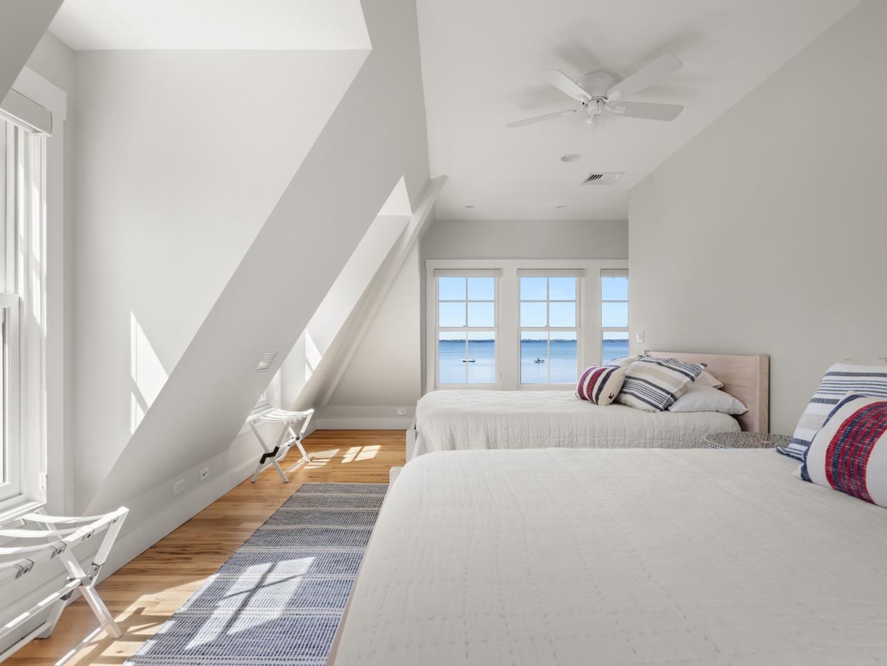 168 Beach Road photo 55