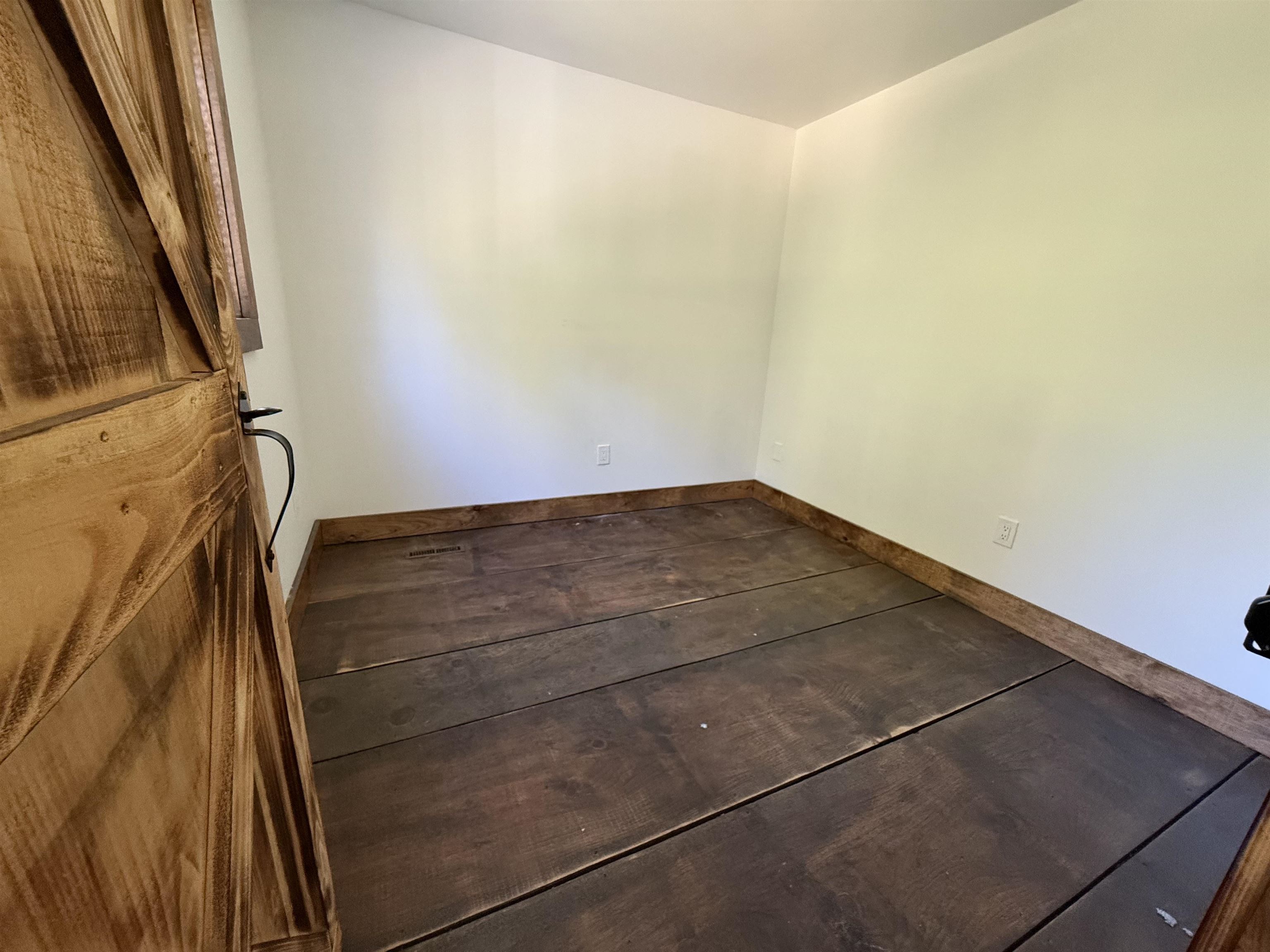 1720 Macintosh Hill Road photo 25